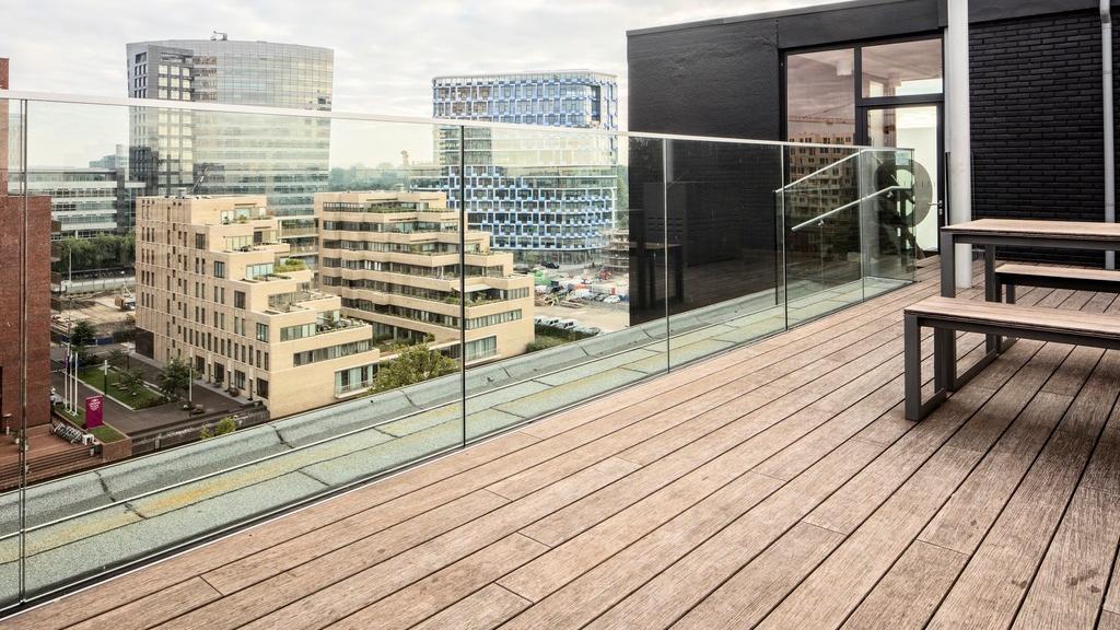 VSG aus ESG für Glasgeländer unten eingespanntes Geländersystem