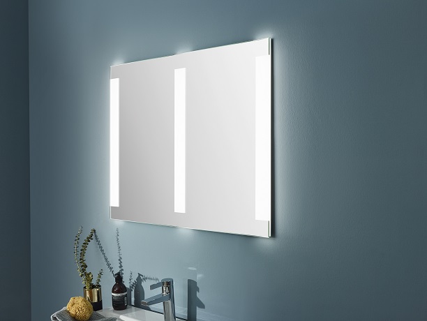 Tiga-Line mit 3 LED-Streifen 700mm hoch