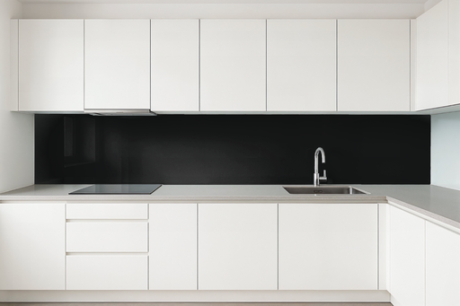 [1606 KR] Küchenrückwand glänzend schwarz REF 9005